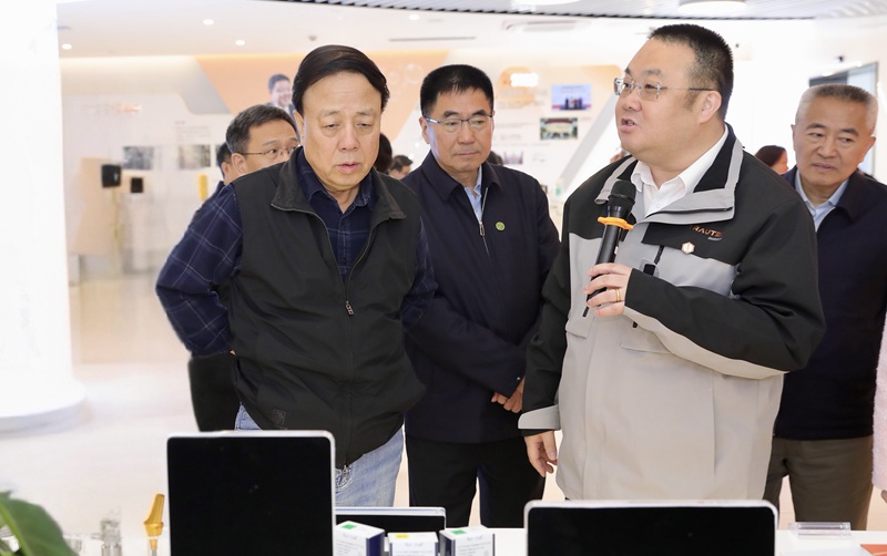 新聞 | 九三學(xué)社中央調(diào)研組蒞臨創(chuàng)健醫(yī)療開(kāi)展重點(diǎn)考察調(diào)研 